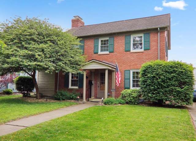Property at 1513 E Olive St, Bloomington, IL 61701, 3 beds, 2 baths
