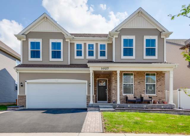 Property at 1027 Button Bush St, South Elgin, IL 60177, 5 beds, 3 baths