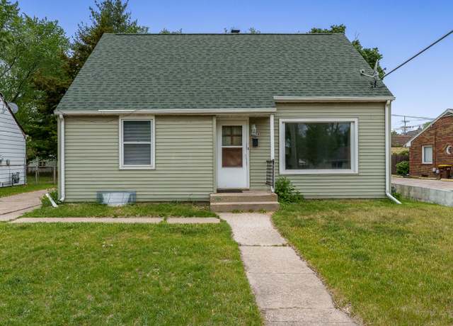 Property at 2614 N Rockton Ave, Rockford, IL 61103, 4 beds, 2.5 baths