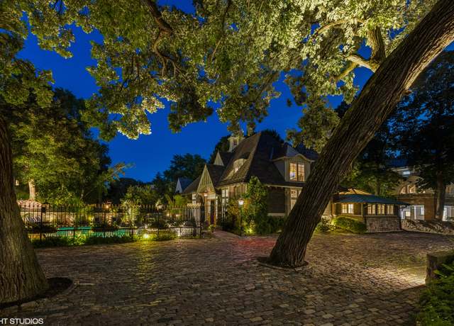 Property at 1319 Forest Ave, Evanston, IL 60201, 5 beds, 6 baths