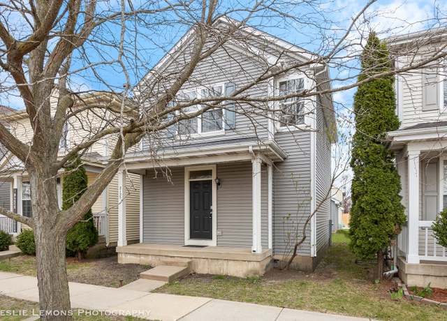 Property at 2125 Union Mill Dr, Aurora, IL 60503, 2 beds, 1.5 baths