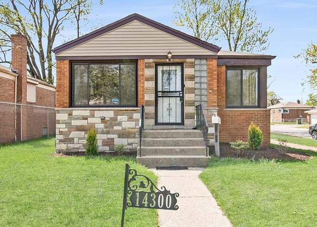 Property at 14300 University Ave, Dolton, IL 60419, 3 beds, 2 baths