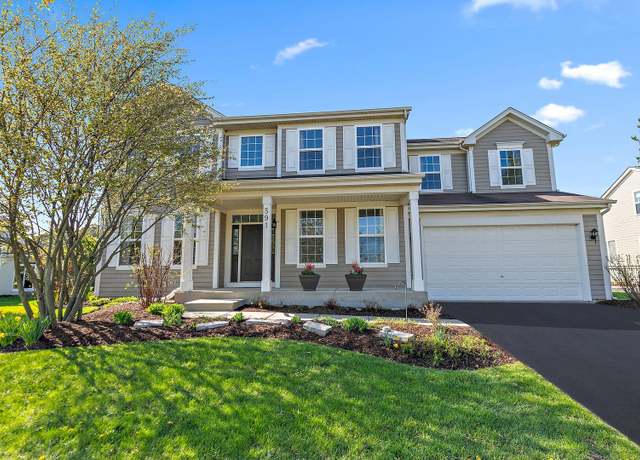 Property at 591 Waterford Rd, Elgin, IL 60124, 4 beds, 2.5 baths