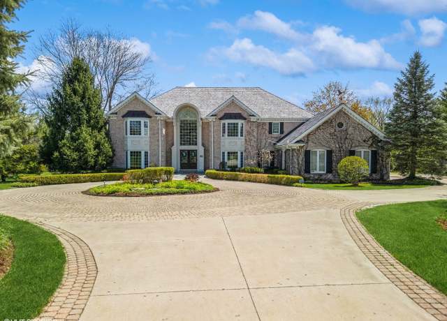 Property at 30 Rue Foret, Lake Forest, IL 60045, 4 beds, 4.5 baths
