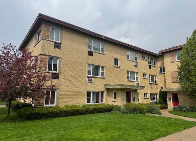 Property at 2123 Howard St Unit 1H, Evanston, IL 60202, 2 beds, 1 bath