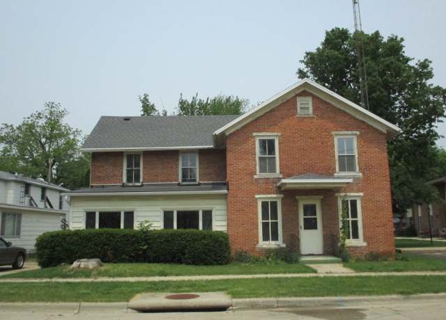 Property at 102 E High St, Orangeville, IL 61060, 4 beds, 2 baths