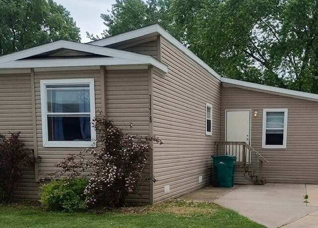 Property at 1178 Candida Rd, Elgin, IL 60123, 3 beds, 2 baths