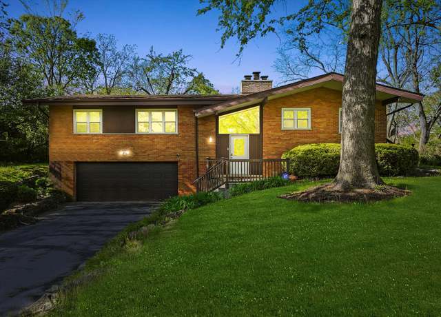 Property at 2747 Perry Rd, Flossmoor, IL 60422, 4 beds, 2.5 baths