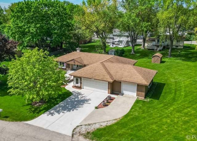 Property at 1104 Goodview Ave, Johnsburg, IL 60051, 3 beds, 2 baths