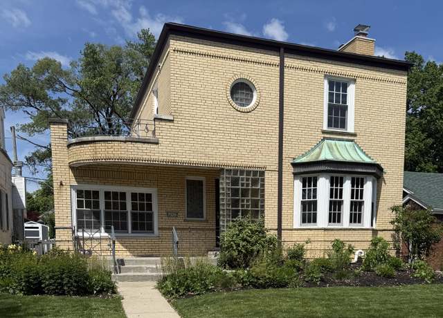 Property at 9324 S Hamilton Ave, Chicago, IL 60643, 3 beds, 2.5 baths