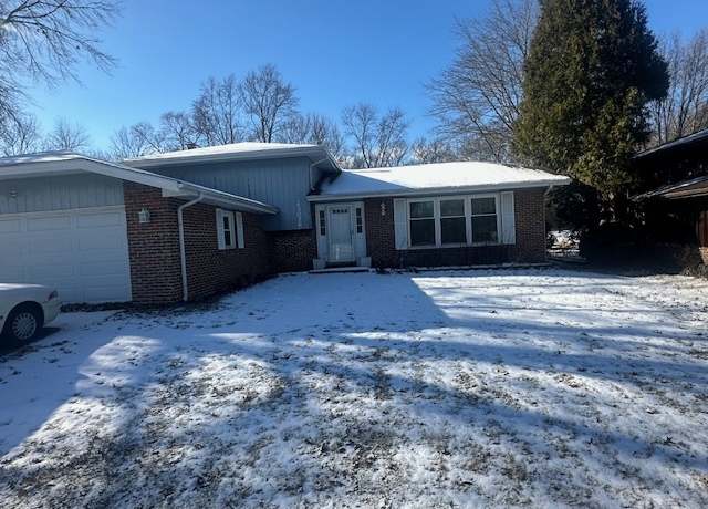 Property at 23036 Lakeshore Dr, Richton Park, IL 60471, 3 beds, 2 baths