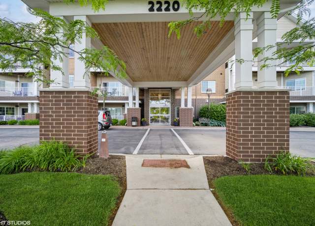 Property at 2220 Founders Dr #323, Northbrook, IL 60062, 3 beds, 2 baths