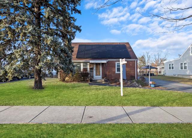 Property at 8 Macarthur Dr, Northlake, IL 60164, 3 beds, 1 bath