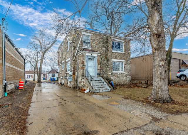 Property at 234 Park St, Bensenville, IL 60106, 5 beds, 2.5 baths