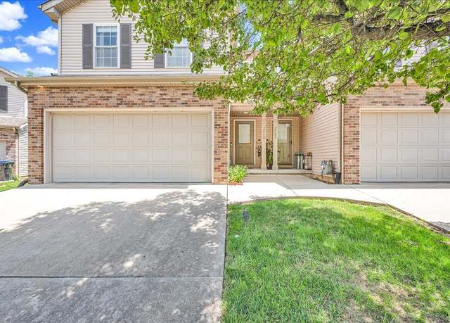Property at 2525 Fox Trot Trl, Bloomington, IL 61705, 3 beds, 3.5 baths