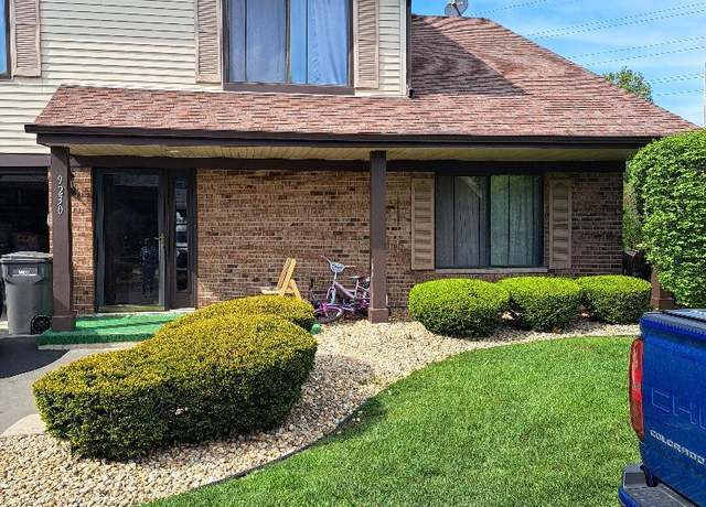Property at 9230 Hartwood Ct #1404, Orland Park, IL 60462, 3 beds, 2.5 baths