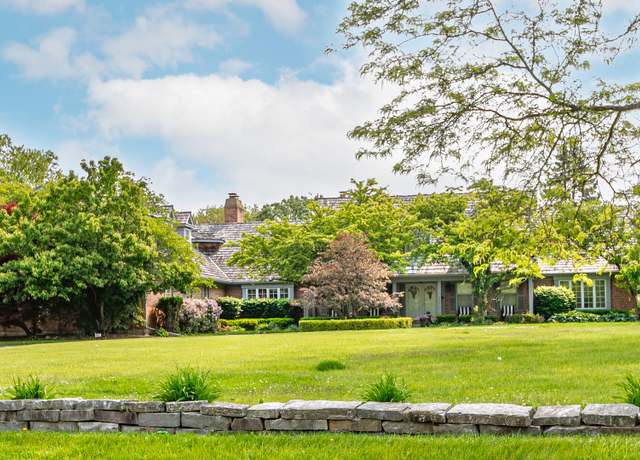 Property at 36955 N Fox Hill Dr, Wadsworth, IL 60083, 5 beds, 7 baths