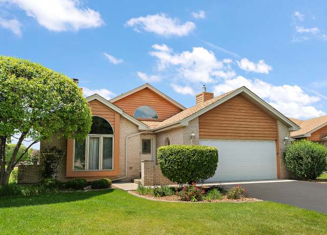 Property at 18414 Pine Lake Dr, Tinley Park, IL 60477, 3 beds, 2 baths