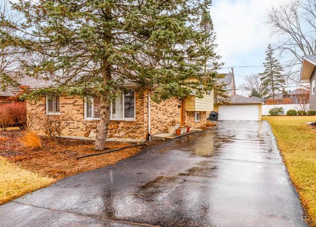 Property at 327 Otis Ave, Downers Grove, IL 60515, 3 beds, 2 baths