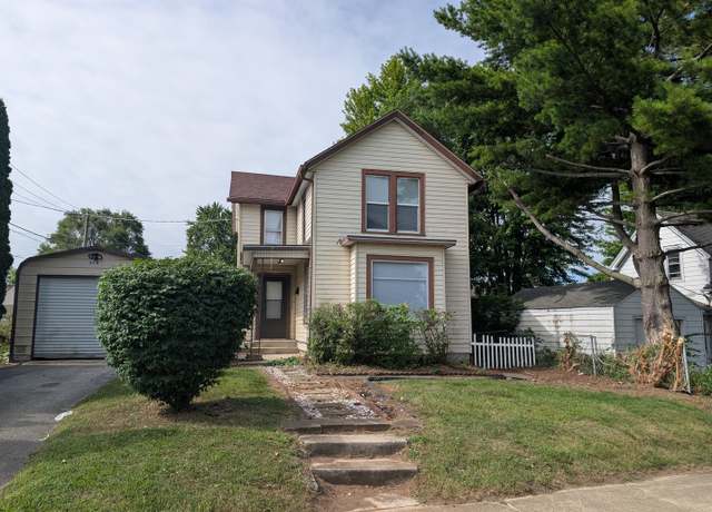 Property at 258 W Water St, Kankakee, IL 60901, 3 beds, 2 baths