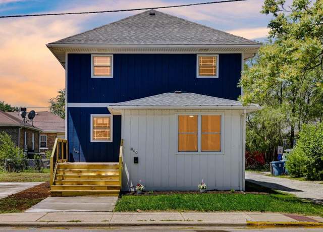 Property at 860 State Line Rd, Calumet City, IL 60409, 4 beds, 2 baths