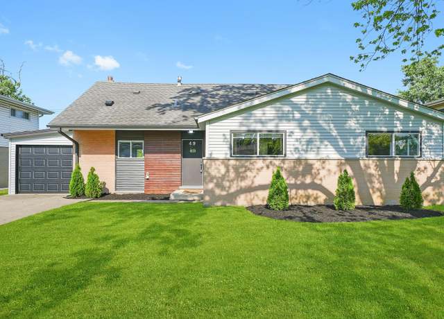 Property at 49 Stacy Ct, Glenview, IL 60025, 6 beds, 2.5 baths