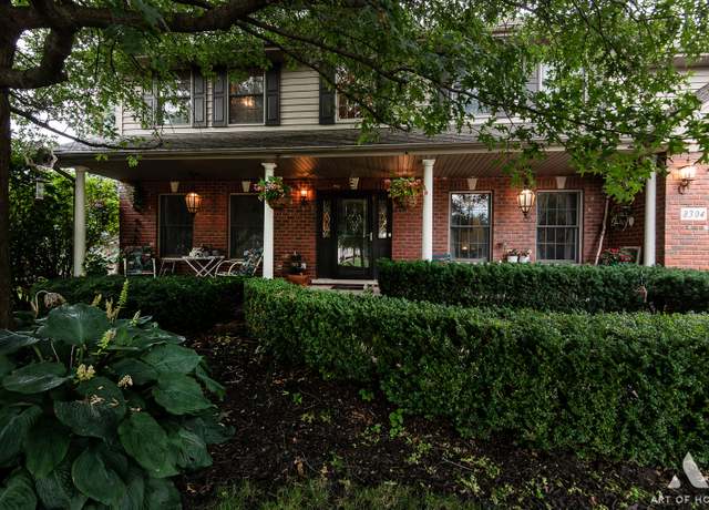 Property at 8304 Queen Victoria Ln, Tinley Park, IL 60477, 4 beds, 3 baths