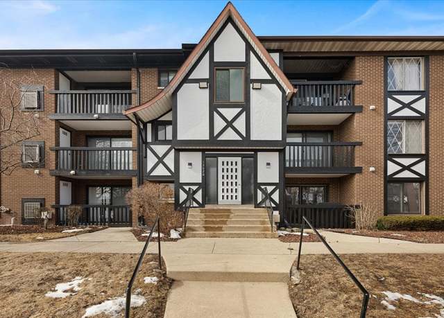 Property at 13620 Lamon Ave #420, Crestwood, IL 60418, 2 beds, 2 baths