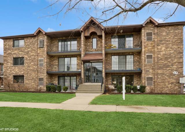 Property at 17 N Madison Ave #2, La Grange, IL 60525, 2 beds, 2 baths