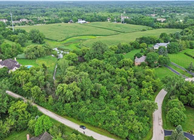 Property at 4542 Kimberly Ct, Long Grove, IL 60047