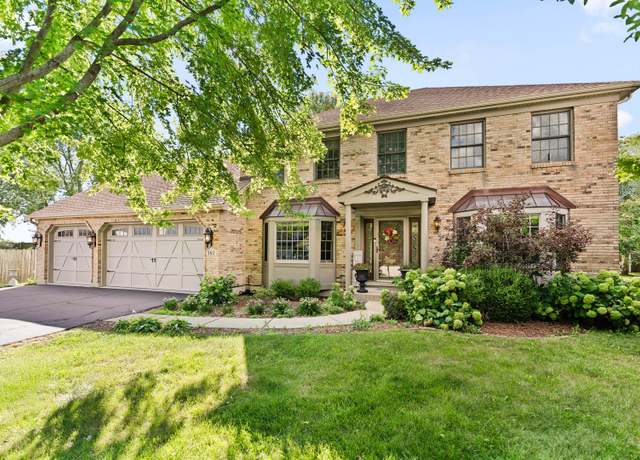 Property at 560 Renee Ct, Geneva, IL 60134, 5 beds, 3.5 baths