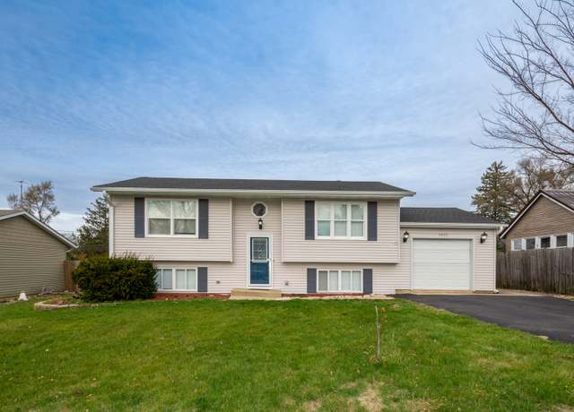 Property at 7422 Seminole Dr, Wonder Lake, IL 60097, 3 beds, 2 baths