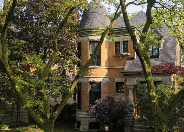 Property at 2138 W Caton St, Chicago, IL 60647, 4 beds, 4.5 baths