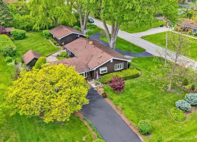 Property at 200 Chester Ln, Prospect Heights, IL 60070, 3 beds, 1.5 baths