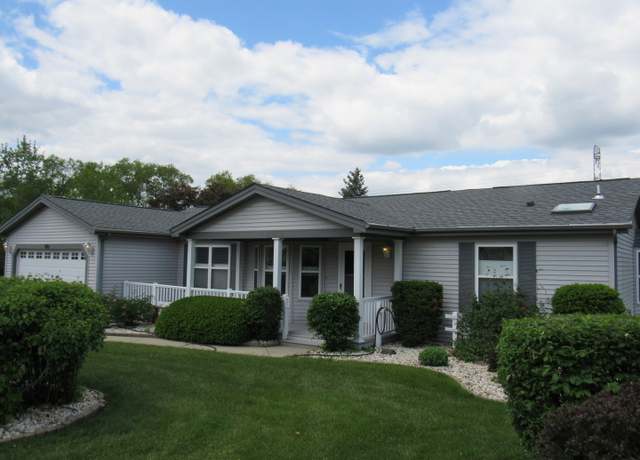 Property at 337 Belmont Ct, Grayslake, IL 60030, 2 beds, 2 baths