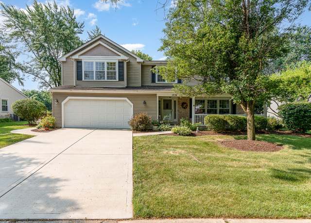 Property at 1334 Wilshire Dr, Naperville, IL 60540, 4 beds, 3.5 baths