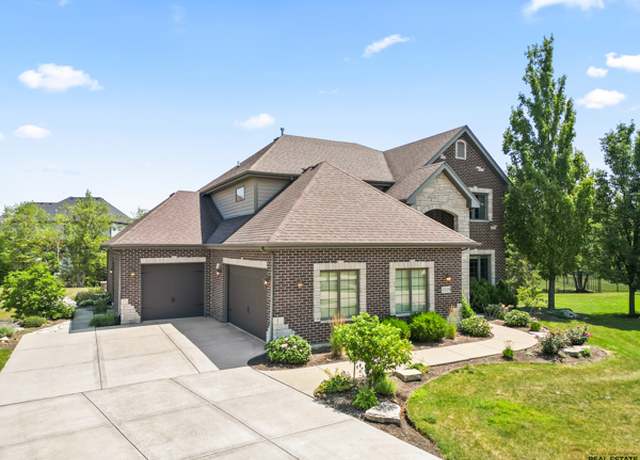 Property at 13119 Kinsale Ct, Lemont, IL 60439, 4 beds, 3.5 baths