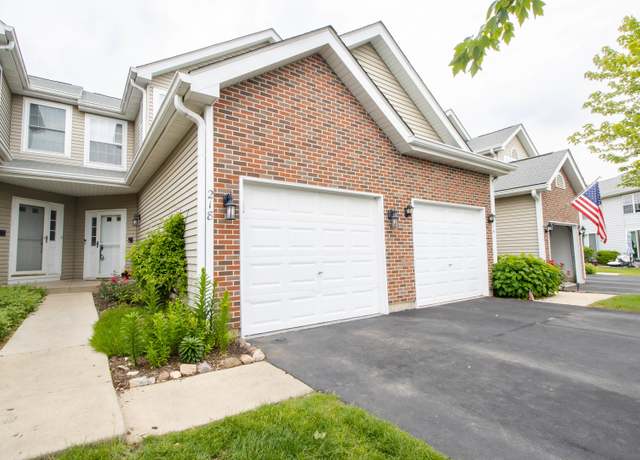 Property at 218 Partridge Ct, Algonquin, IL 60102, 2 beds, 2.5 baths