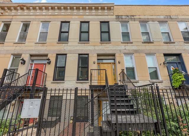 Property at 1005 S Racine Ave, Chicago, IL 60607, 3 beds, 2.5 baths
