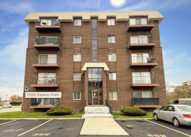 Property at 10424 Central Ave Unit 4SW, Oak Lawn, IL 60453, 2 beds, 2 baths