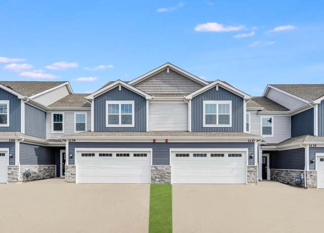 Property at 686 Cassia Ct, Crystal Lake, IL 60012, 3 beds, 2.5 baths