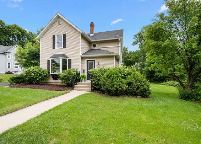 Property at 28 N 12th Ave, St. Charles, IL 60174, 2 beds, 1.5 baths