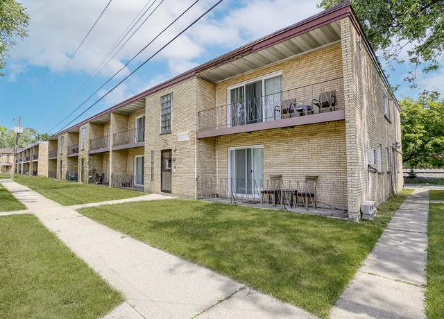 Property at 5810 107th Court Way, Chicago Ridge, IL 60415, 20 beds, 12 baths