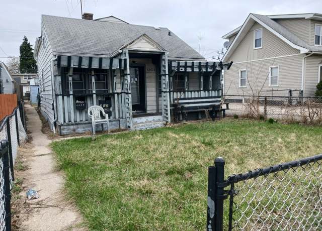 Property at 4924 S Lorel Ave, Chicago, IL 60638, 3 beds, 1 bath