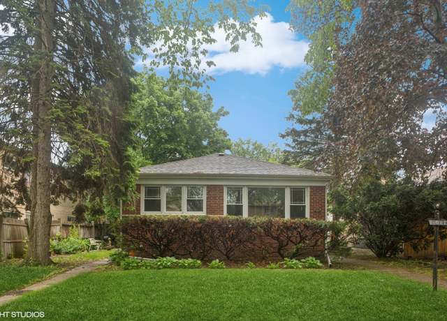 Property at 1017 Dodge Ave, Evanston, IL 60202, 3 beds, 2 baths