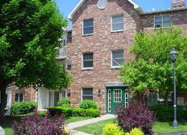 Property at 4312 W Shamrock Ln Unit 1C, Mchenry, IL 60050, 1 bed, 1 bath