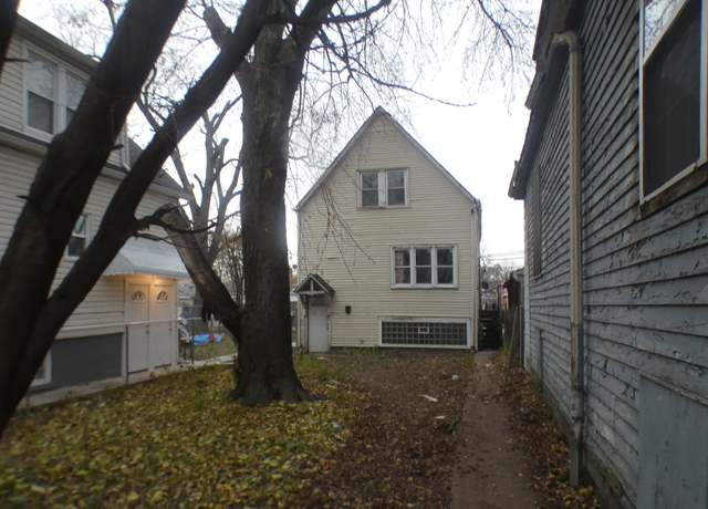 Property at 6835 S Oakley Ave, Chicago, IL 60636, 5 beds, 1 bath