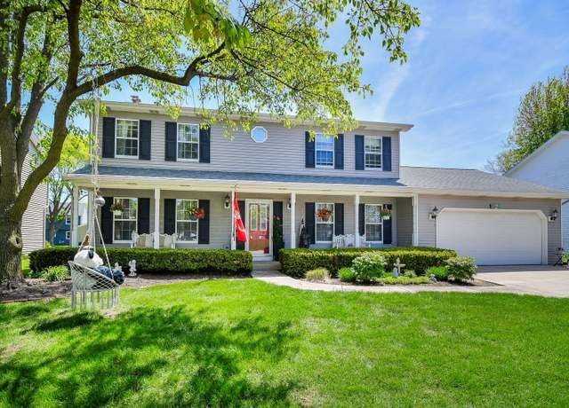 Property at 1628 Westminster Dr, Naperville, IL 60563, 4 beds, 2.5 baths