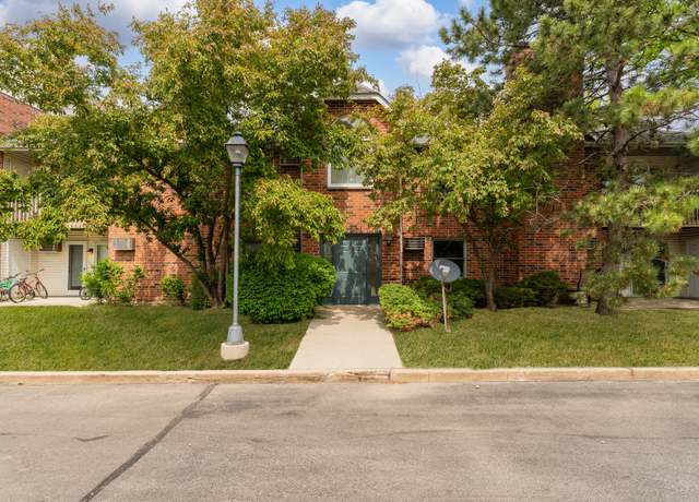 Property at 1384 Cunat Ct Unit 1B, Lake In The Hills, IL 60156, 2 beds, 2 baths