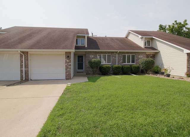 Property at 325 Vista Ct Unit I, Minooka, IL 60447, 3 beds, 2 baths